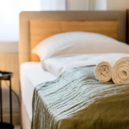 Janu-homes - 2 - 5 Betten, Schlossblick Vom Roemer