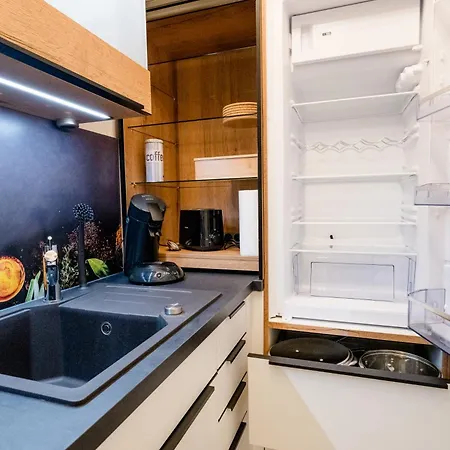 Apartment Janu-homes - 3 - 5 Betten, Schlossblick Vom Roemer Runkel