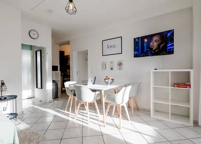 Apartman Janu-homes - 2 - 5 Betten, Schlossblick Vom Roemer Runkel