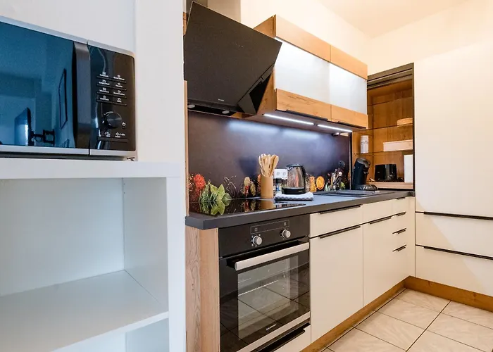 Janu-homes - 2 - 5 Betten, Schlossblick Vom Roemer Apartman Runkel